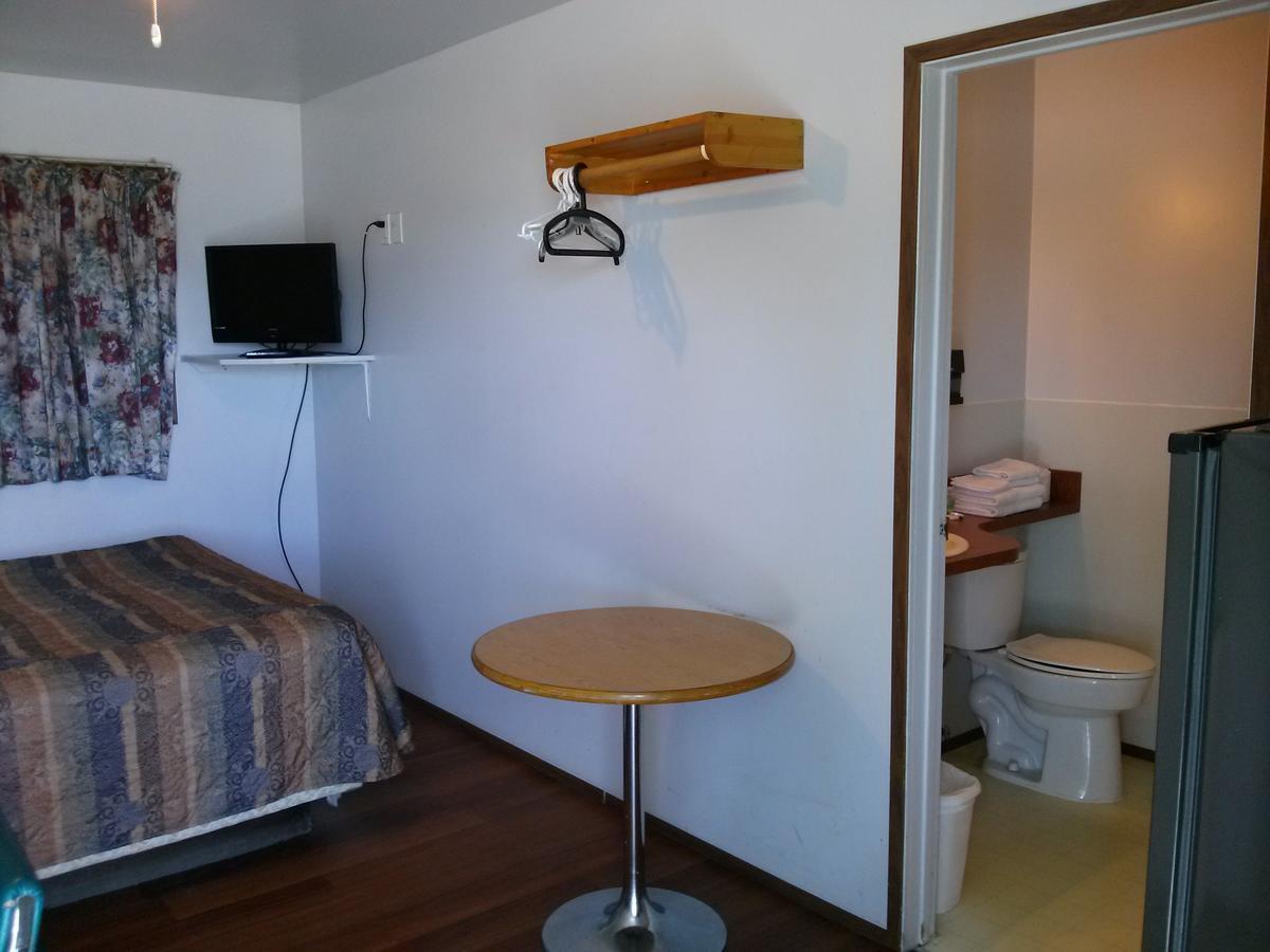 Moosomin Motel Exteriör bild