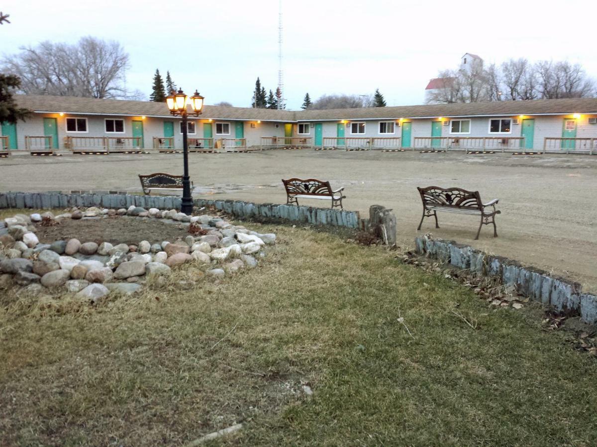 Moosomin Motel Exteriör bild